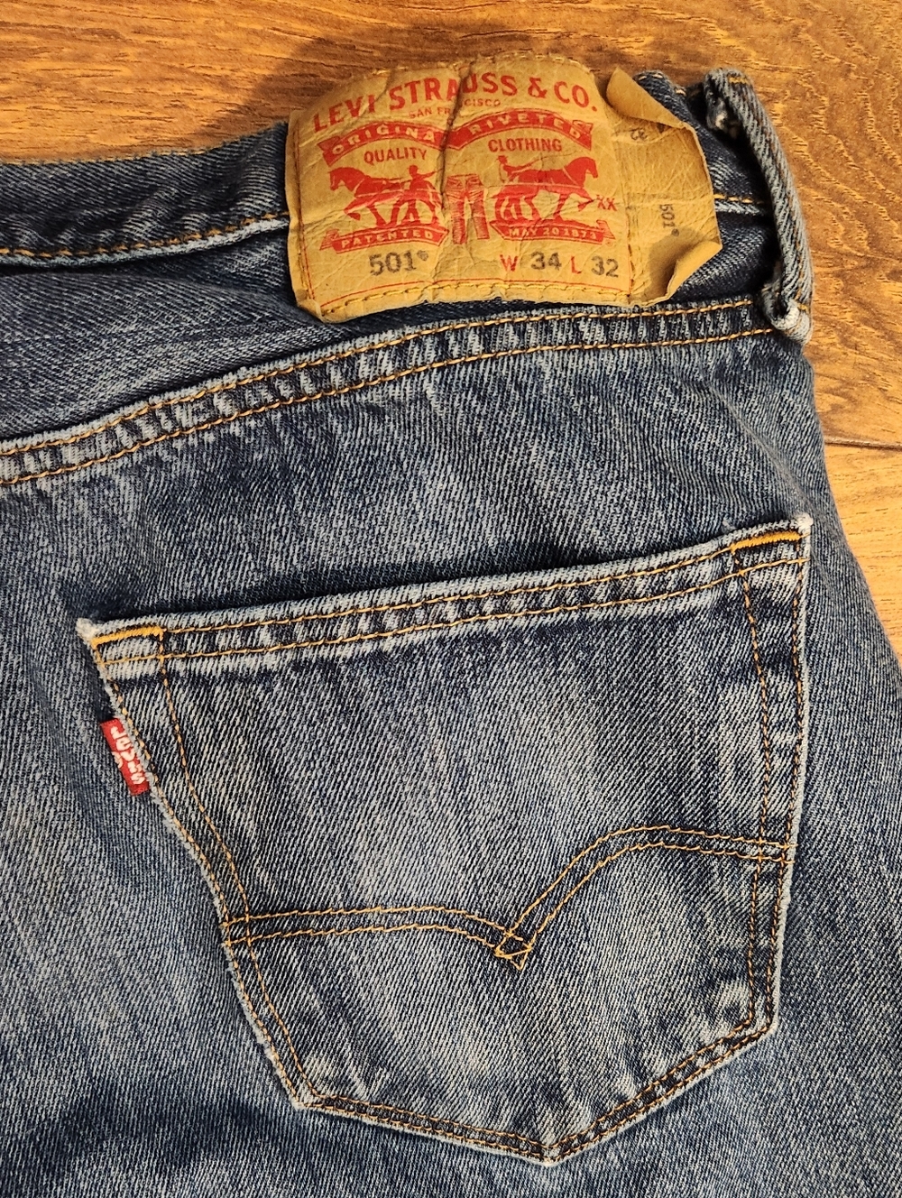 Levi's 501 Buttonfly Jeans , Size 34x32